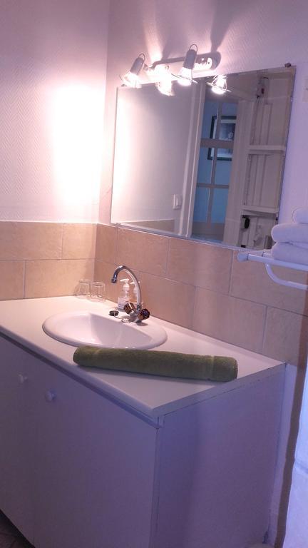 Le Vieux Vauvert Bed and Breakfast Rochecorbon Esterno foto