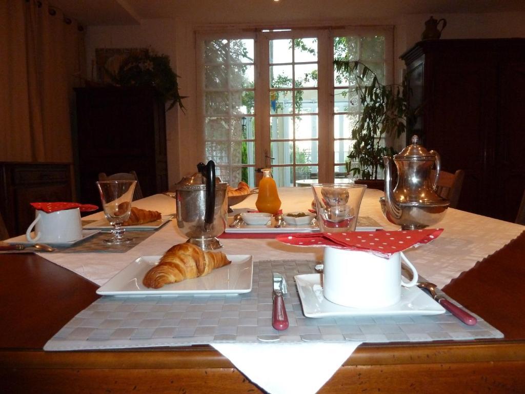 Le Vieux Vauvert Bed and Breakfast Rochecorbon Esterno foto