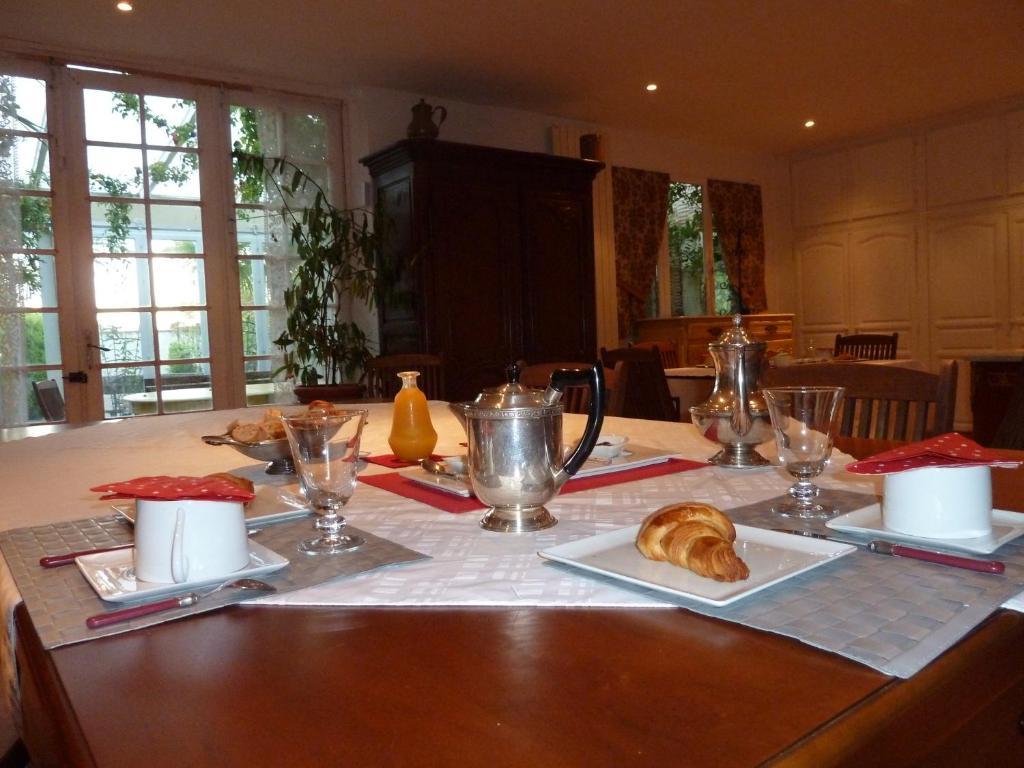 Le Vieux Vauvert Bed and Breakfast Rochecorbon Esterno foto